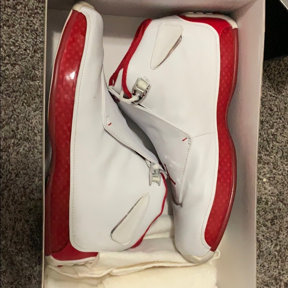 Original Air Jordan XVIII (white/varsity red)
